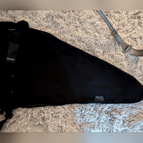 seven•seven Fabulous Sheer Dropped Shoulder Half Top - Picture 7 of 8